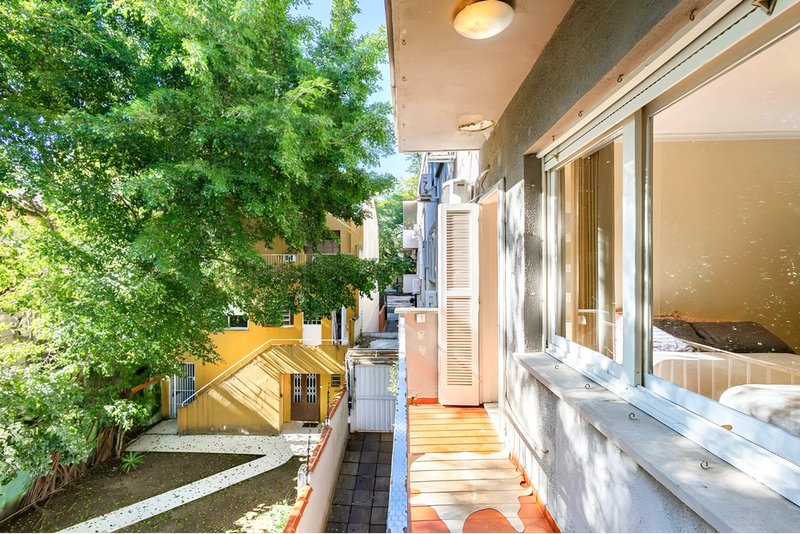 R$ 460.000 - BELO E CHARMOSO APARTAMENTO - 91M2 - 2 DORM - SACADA - 1 VAGA Rua Eça de Queiroz Porto Alegre - 