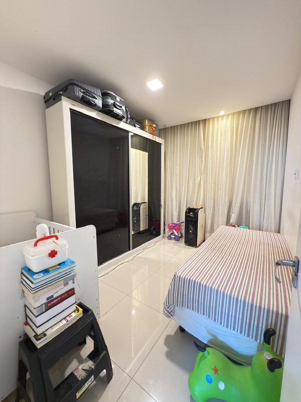 APARTAMENTO 3 QUARTOS SUÍTE CLOSET DEPENDÊNCIA GARAGEM À VENDA NA BARRA! Rua Presidente Kennedy Salvador - 