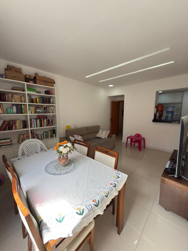 APARTAMENTO 3 QUARTOS SUÍTE CLOSET DEPENDÊNCIA GARAGEM À VENDA NA BARRA! Rua Presidente Kennedy Salvador - 