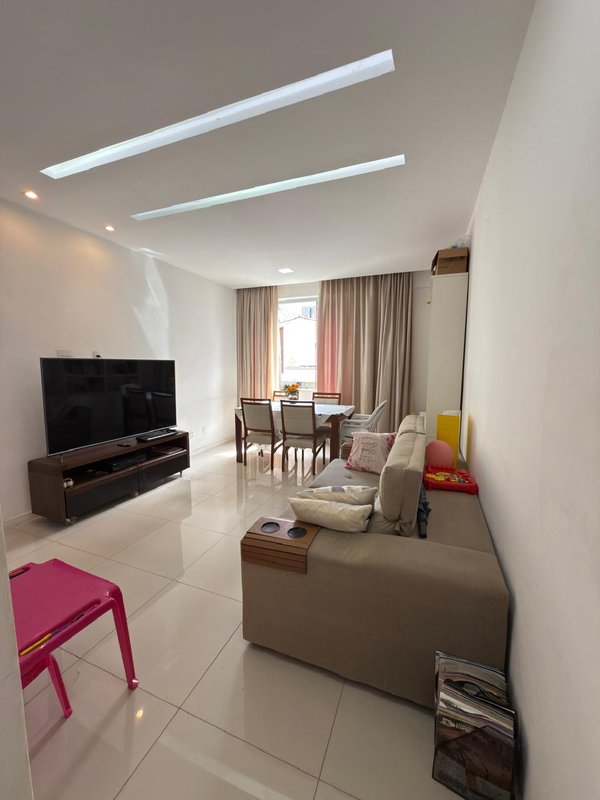 APARTAMENTO 3 QUARTOS SUÍTE CLOSET DEPENDÊNCIA GARAGEM À VENDA NA BARRA! Rua Presidente Kennedy Salvador - 