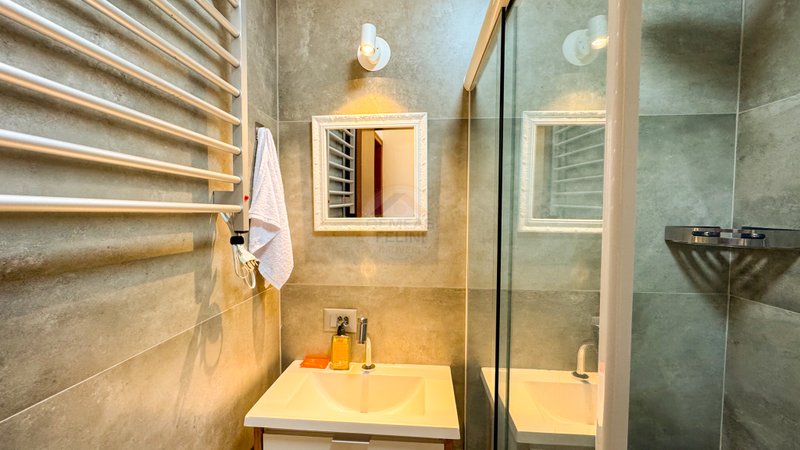 Casa com Flats em Barra do Una – VENDA OU LOCAÇÃO ANUAL  São Sebastião - 