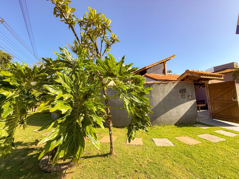 Casa com Flats em Barra do Una – VENDA OU LOCAÇÃO ANUAL  São Sebastião - 