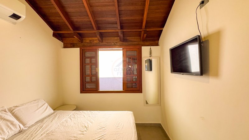 Casa com Flats em Barra do Una – VENDA OU LOCAÇÃO ANUAL  São Sebastião - 