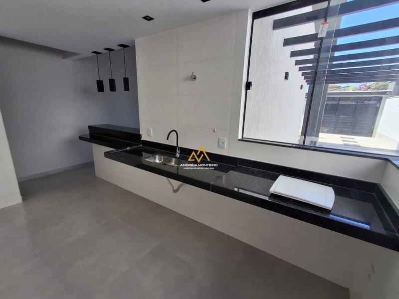 Casa com 3 Quartos, 1 suíte, à venda, 110m² por R$830.000 - JD Atlantico Oeste- Itaipuaçu  Maricá - 