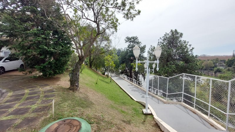 Sobrado Isolado com 178 m² no Prestigiado Condomínio Aromaz – São Bernardo do Campo Rua Miro Vetorazzo São Bernardo do Campo - 