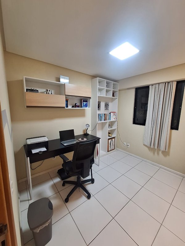 Apartamento à venda com 3 quartos sendo uma suíte, 84m² área útil por R$ 780.000,00 Rua Nogueira de Souza Recife - 