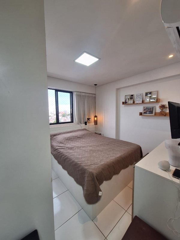 Apartamento à venda com 3 quartos sendo uma suíte, 84m² área útil por R$ 780.000,00 Rua Nogueira de Souza Recife - 