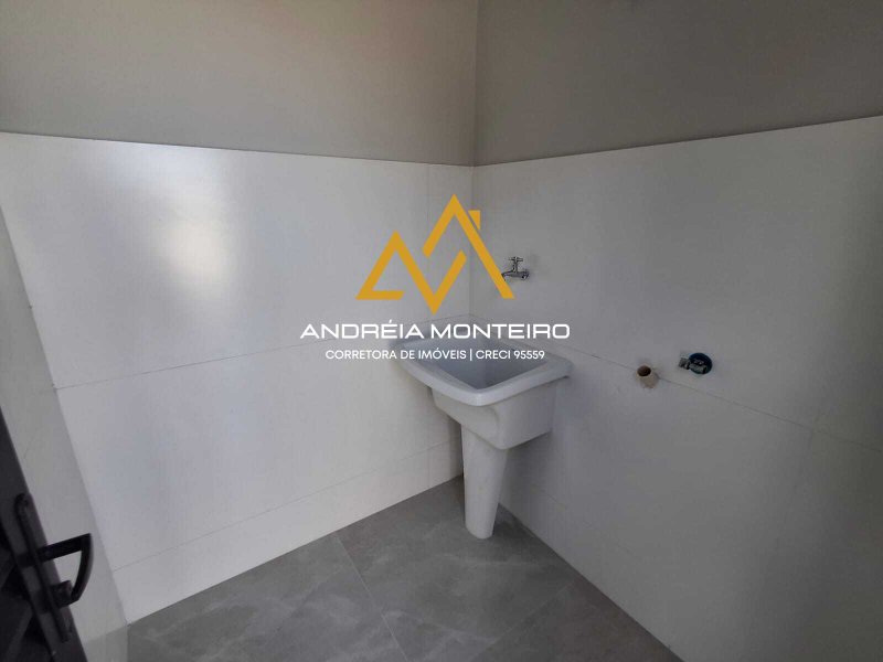 Casa com 3 dormitórios à venda, 144 m² por R$1.150.000,00 - Cajueiros (Itaipuaçu) - Maricá  Maricá - 