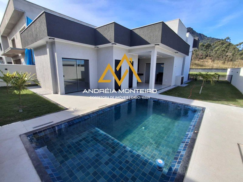 Casa com 3 dormitórios à venda, 144 m² por R$1.150.000,00 - Cajueiros (Itaipuaçu) - Maricá  Maricá - 