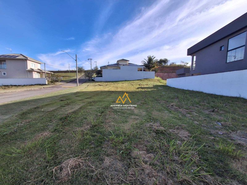 Terreno plano em condomínio de alto padrão - 441m2 - Condomínio Solaris- R$ 210.000,00 Estrada dos Cajueiros Maricá - 