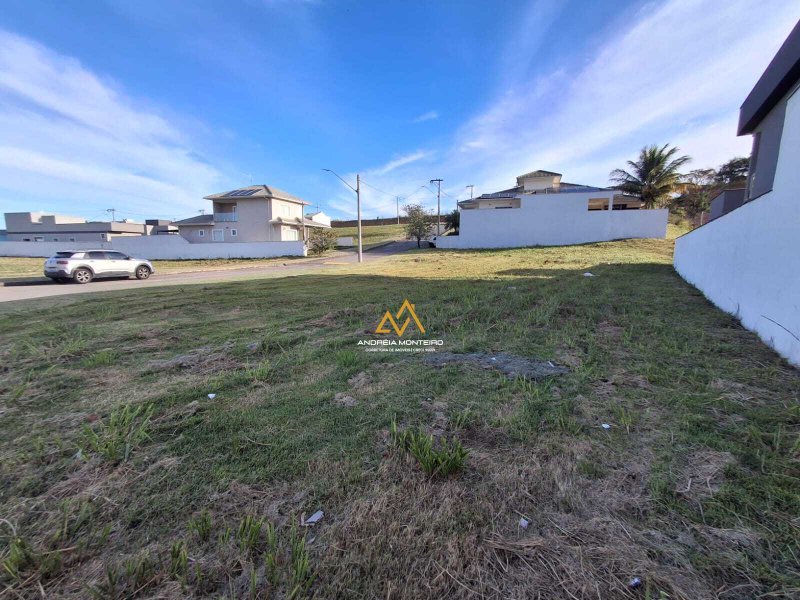 Terreno plano em condomínio de alto padrão - 441m2 - Condomínio Solaris- R$ 210.000,00 Estrada dos Cajueiros Maricá - 