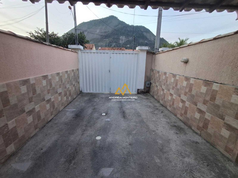 Casa com 2 quartos com 2 suíte à venda, 81m² por R$300.000,00 - Manu Manuela - Maricá/RJ  Maricá - 