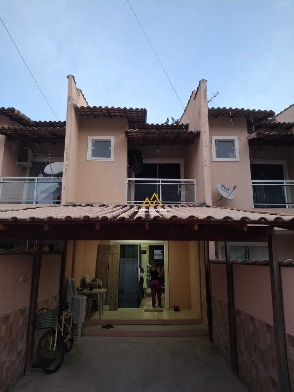 Casa com 2 quartos com 2 suíte à venda, 81m² por R$300.000,00 - Manu Manuela - Maricá/RJ  Maricá - 