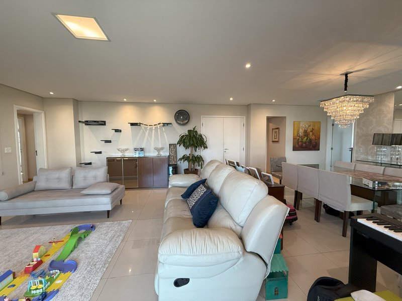 APTO 170M² 3 SUITES 3 VAGAS FORTE DO GOLF VILA SÃO FRANCISCO Rua Doutor Paulo Ferraz da Costa Aguiar Osasco - 