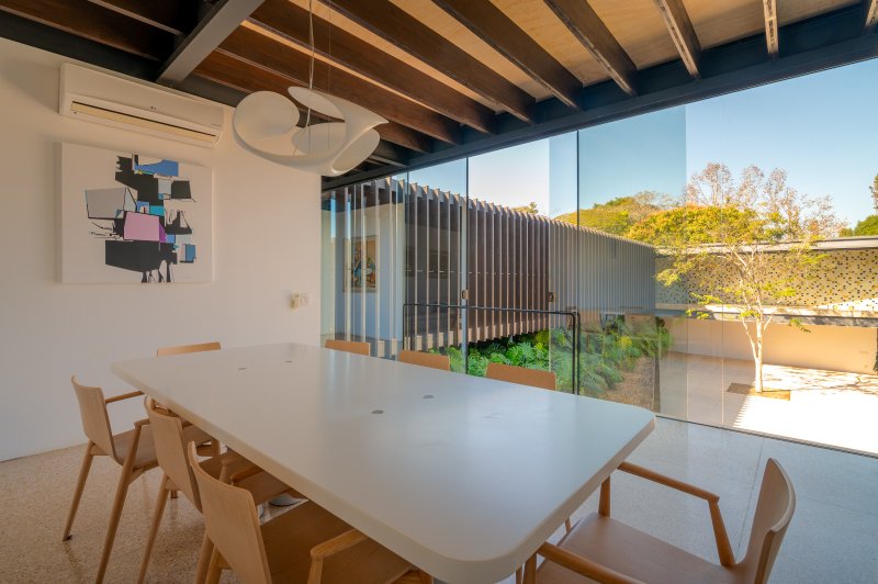 ESSA MANSÃO É UMA VERDADEIRA OBRA DE ARTE NO CONDOMÍNIO TERRAS DE SÃO JOSÉ I – ITU Condomínio Terras de São José Itu - 