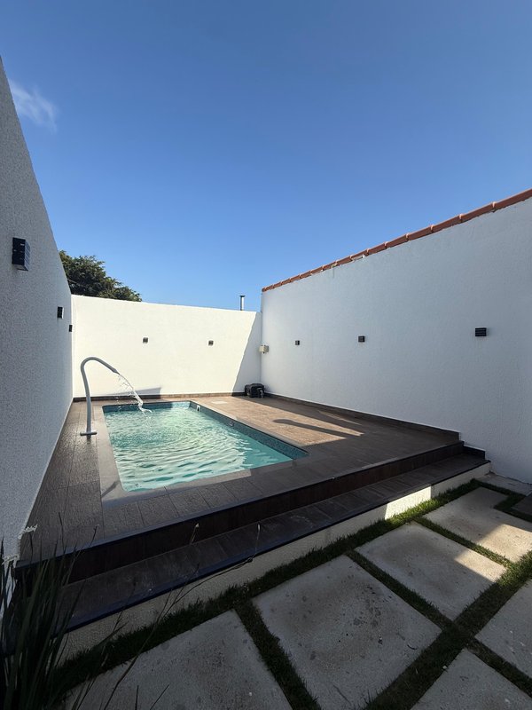 ✨ Sobrado novo com piscina no bairro Porto Novo  Caraguatatuba - 