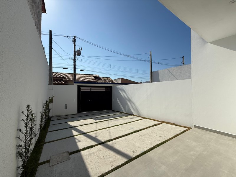 ✨ Sobrado novo com piscina no bairro Porto Novo  Caraguatatuba - 
