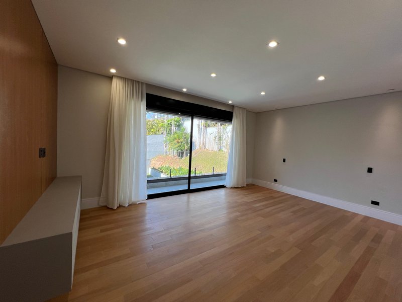 MANSÃO DE LUXO IMPECÁVEL NO CORAÇÃO DO ALPHAVILLE 1 Alameda Mamoré Barueri - 