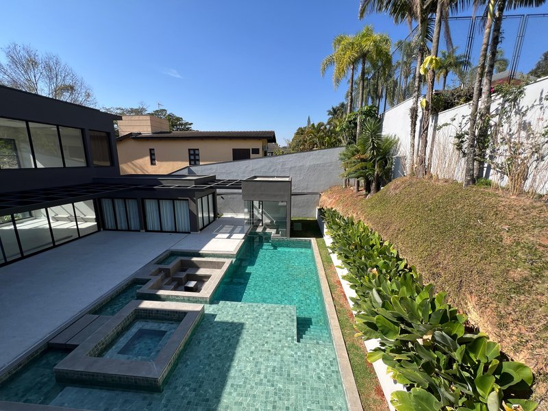 MANSÃO DE LUXO IMPECÁVEL NO CORAÇÃO DO ALPHAVILLE 1 Alameda Mamoré Barueri - 