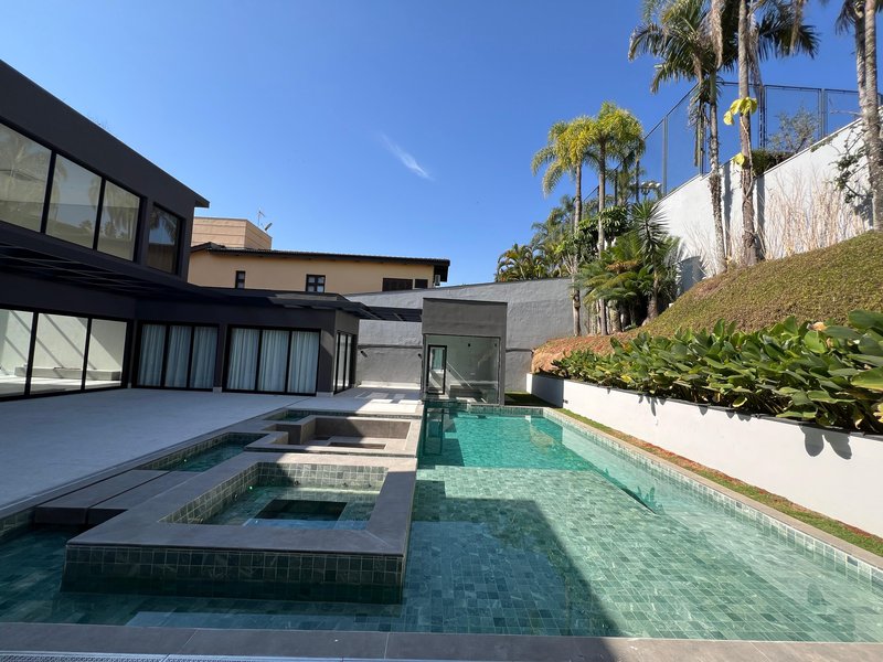 MANSÃO DE LUXO IMPECÁVEL NO CORAÇÃO DO ALPHAVILLE 1 Alameda Mamoré Barueri - 
