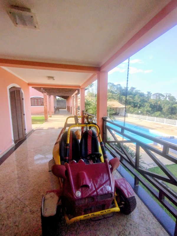 Ótima chácara pé na água à venda na Fazenda São Pedro  Igaratá - 