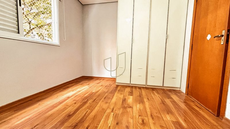 Apartamento com 2 Suítes no Condomínio Residencial Paloma Rua do Aruana São José dos Campos - 