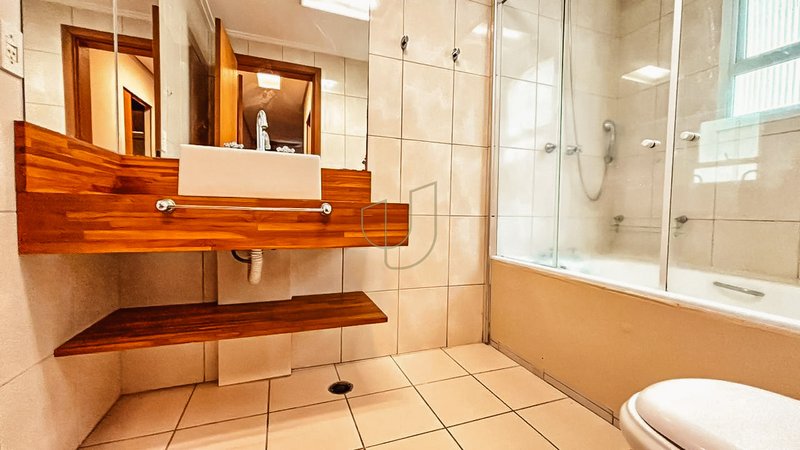 Apartamento com 2 Suítes no Condomínio Residencial Paloma Rua do Aruana São José dos Campos - 