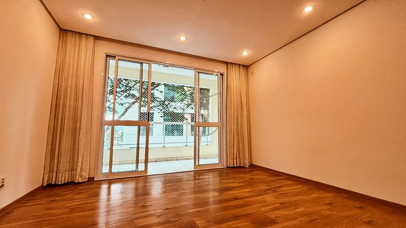 Apartamento com 2 Suítes no Condomínio Residencial Paloma Rua do Aruana São José dos Campos - 