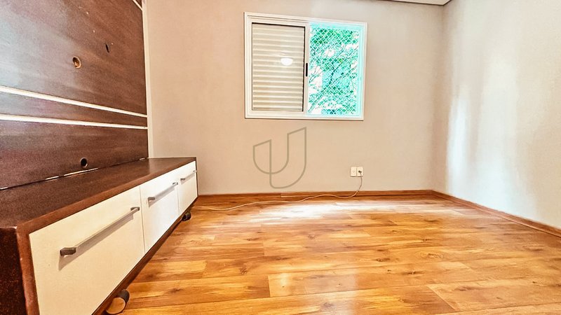 Apartamento com 2 Suítes no Condomínio Residencial Paloma Rua do Aruana São José dos Campos - 