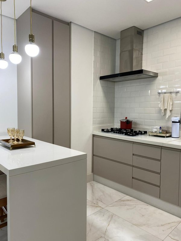 Casa à venda em condomínio de luxo Rua Sabiá Santana de Parnaíba - 