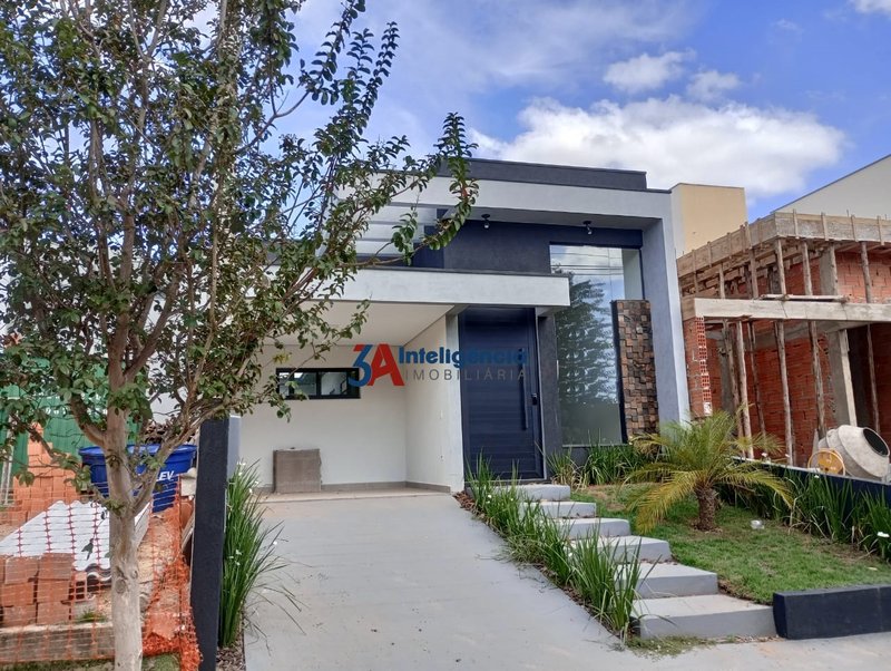 CASA COND. VILLAGIO IPANEMA I – SOROCABA  Sorocaba - 