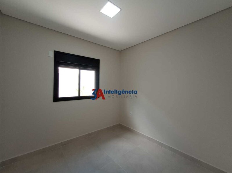 CASA COND. VILLAGIO IPANEMA I – SOROCABA  Sorocaba - 