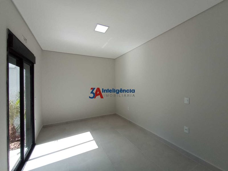 CASA COND. VILLAGIO IPANEMA I – SOROCABA  Sorocaba - 