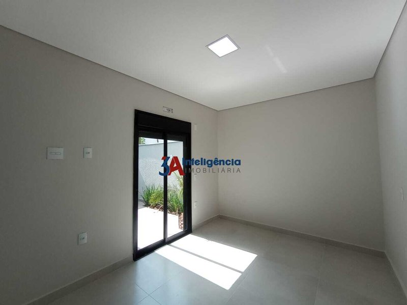 CASA COND. VILLAGIO IPANEMA I – SOROCABA  Sorocaba - 