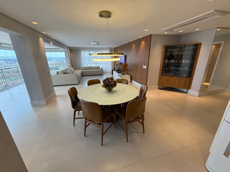 APARTAMENTO DE LUXO – UNIQUE ALTA VISTA | JUNDIAÍ Avenida Nove de Julho Jundiaí - 