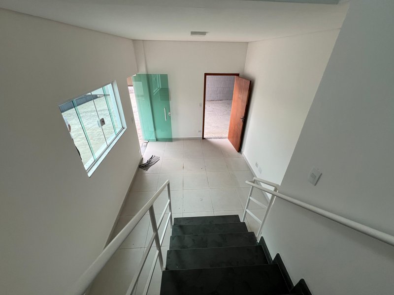GALPÃO ZUP1 EM ARUJÁ DE 600M2 DISPONIVEL PARA LOCAÇÃO!!! Rua Presidente Prudente Arujá - 