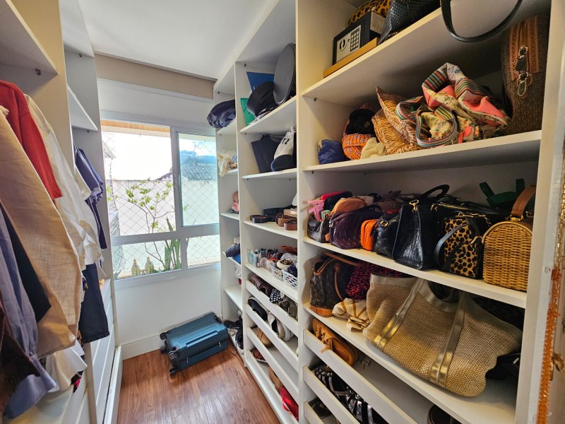 APARTAMENTO ALTO PADRÃO 3 SUÍTES LIVING LAVABO DEPENDÊNCIA 4GARAGENS À VENDA NA GRAÇA! Alameda Capimirim Salvador - 