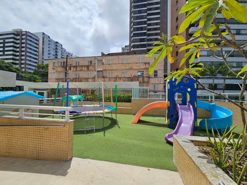 APARTAMENTO ALTO PADRÃO 3 SUÍTES LIVING LAVABO DEPENDÊNCIA 4GARAGENS À VENDA NA GRAÇA! Alameda Capimirim Salvador - 