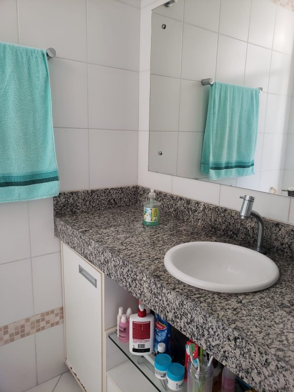 APARTAMENTO AMPLO 3 QUARTOS SUÍTE VARANDA DEPENDÊNCIA GARAGEM À VENDA NO CANELA! Avenida Araújo Pinho Salvador - 
