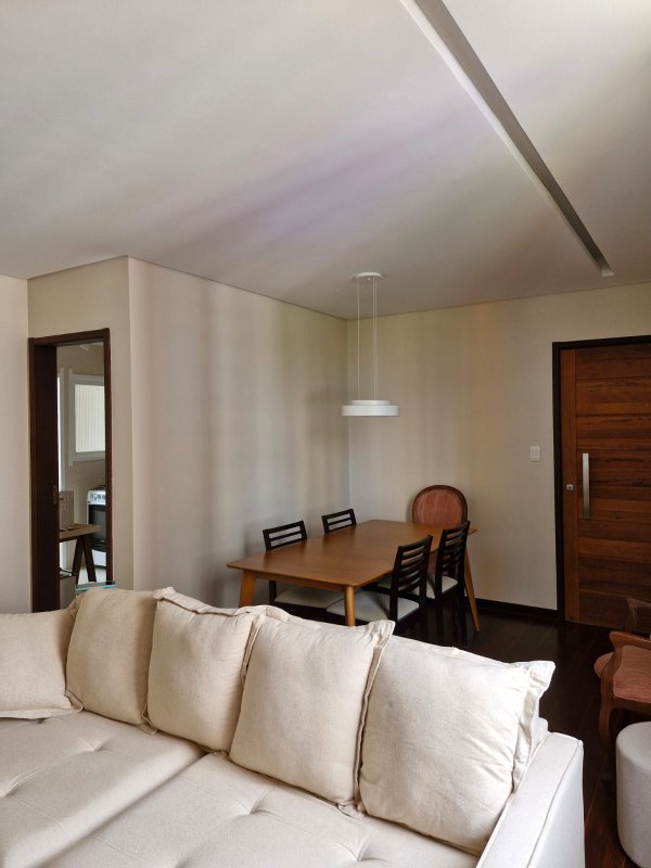APARTAMENTO NASCENTE 2 QUARTOS DEPENDÊNCIA GARAGEM À VENDA NA GRAÇA! Rua Santa Rita de Cássia Salvador - 