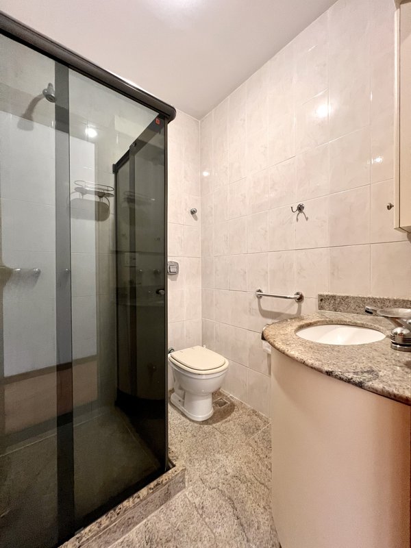 Apartamento de localização privilegiada na Praia do Pepê  Rio de Janeiro - 