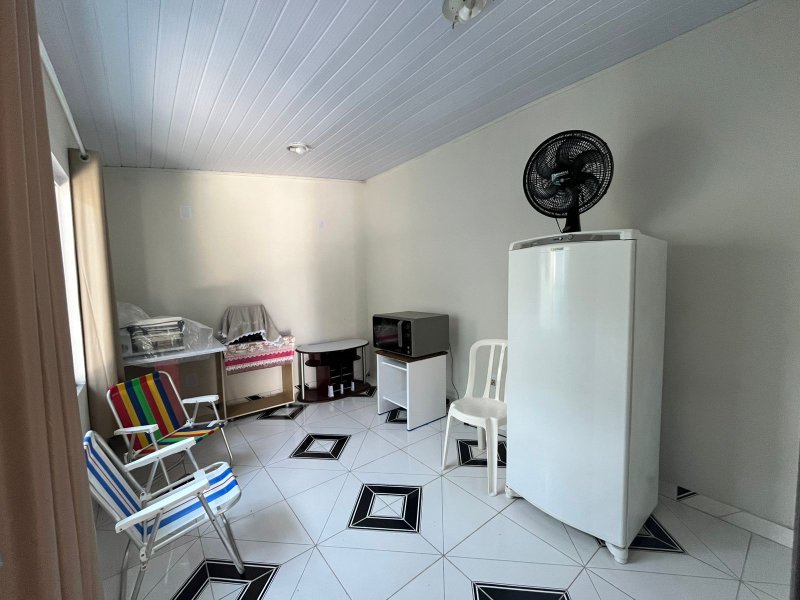 CASA 4 QUARTOS PARA LOCAÇÃO imigrantes São Francisco do Sul - 