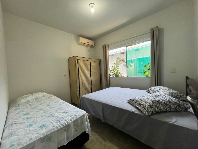 CASA 4 QUARTOS PARA LOCAÇÃO imigrantes São Francisco do Sul - 