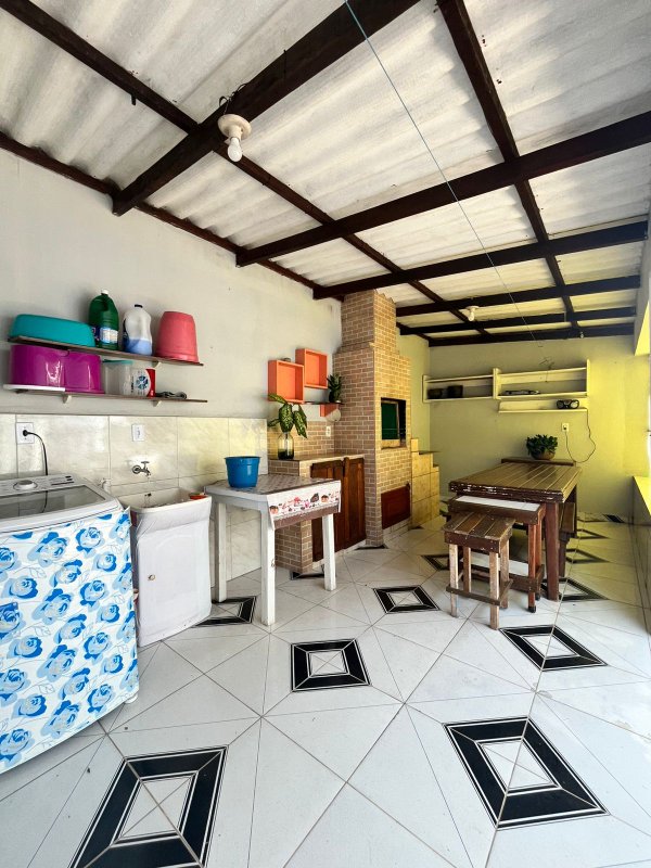 CASA 4 QUARTOS PARA LOCAÇÃO imigrantes São Francisco do Sul - 