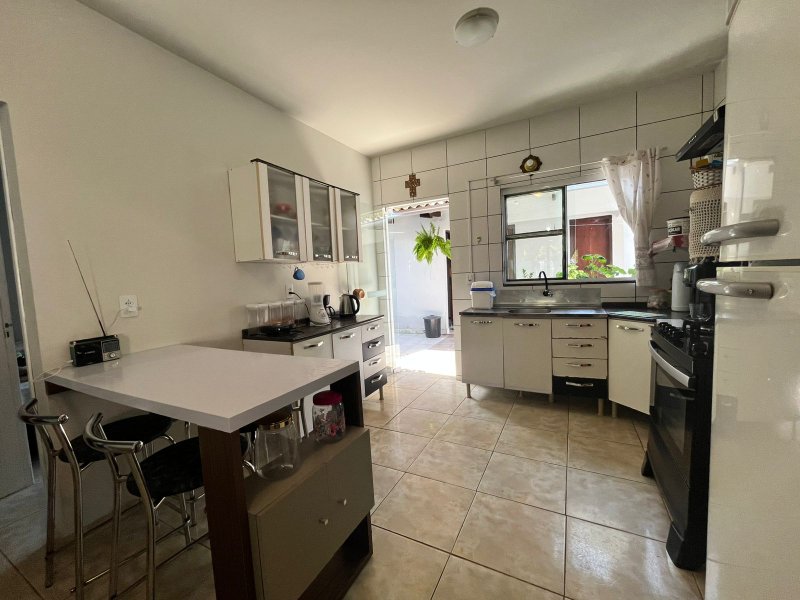 CASA 4 QUARTOS PARA LOCAÇÃO imigrantes São Francisco do Sul - 