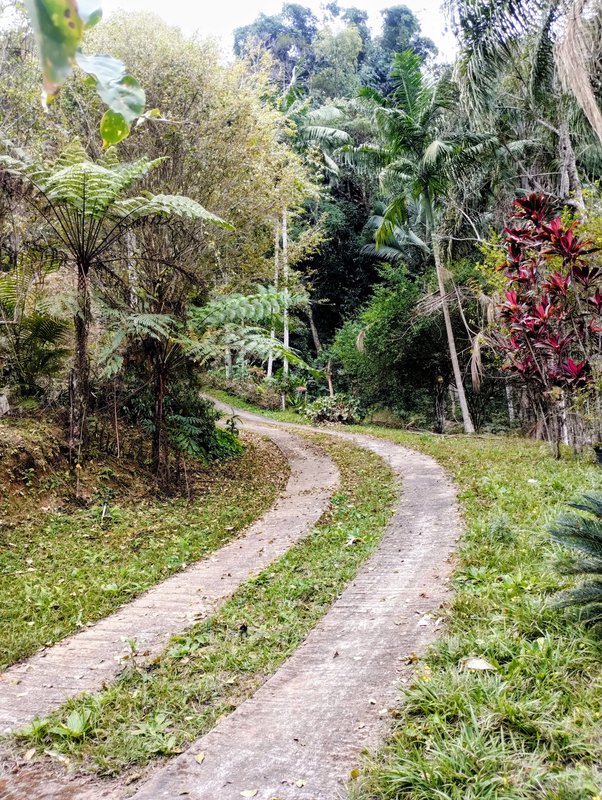 Chácara pé na água à venda no Parque Alpina  Igaratá - 