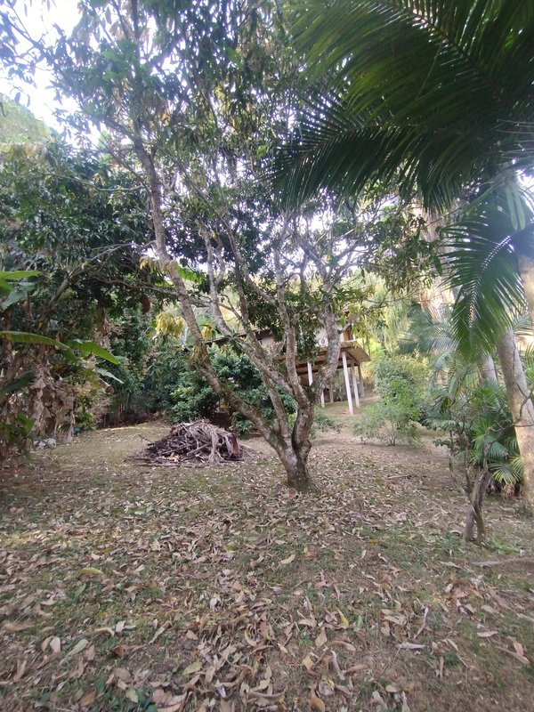 Chácara pé na água à venda no Parque Alpina  Igaratá - 