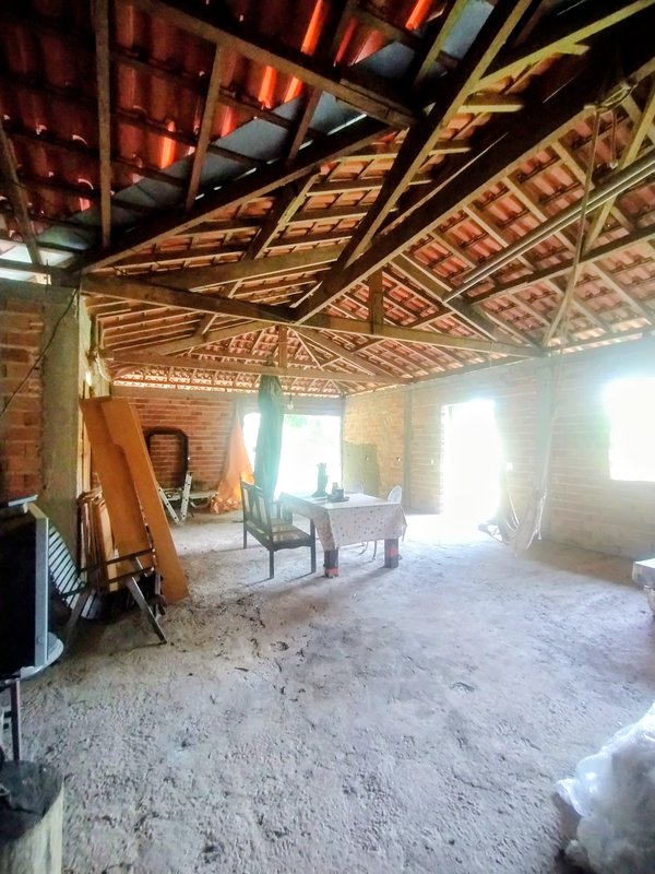 Chácara pé na água à venda no Parque Alpina  Igaratá - 