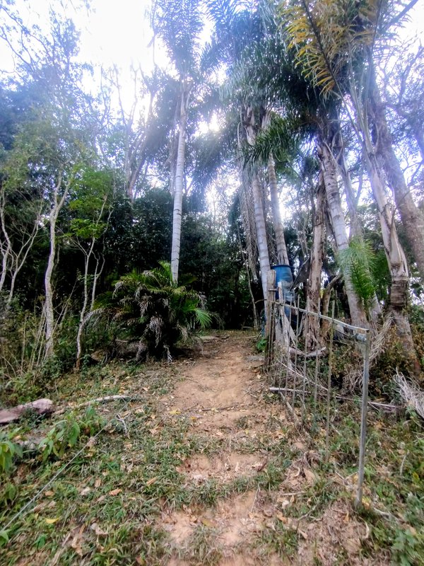 Chácara pé na água à venda no Parque Alpina  Igaratá - 