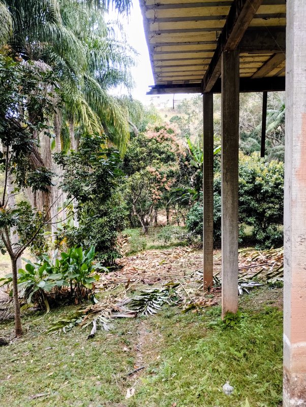 Chácara pé na água à venda no Parque Alpina  Igaratá - 